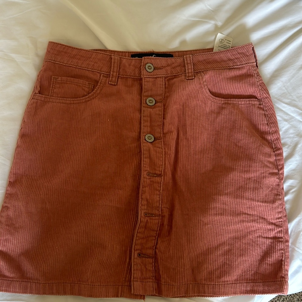 HOLLISTER Ultra High Rise Skirt